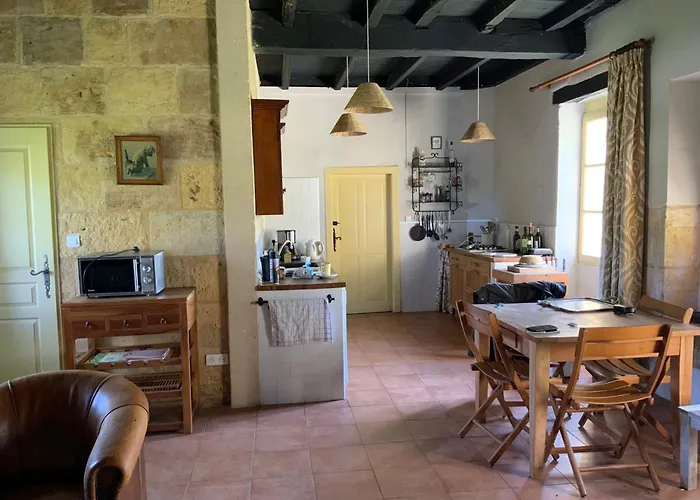 Bergerie With Large Swimming Pool